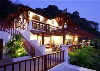 4-Br. Villa with private plunge pool & Jacuzzi - บ้าน - Patong - Patong, Phuket