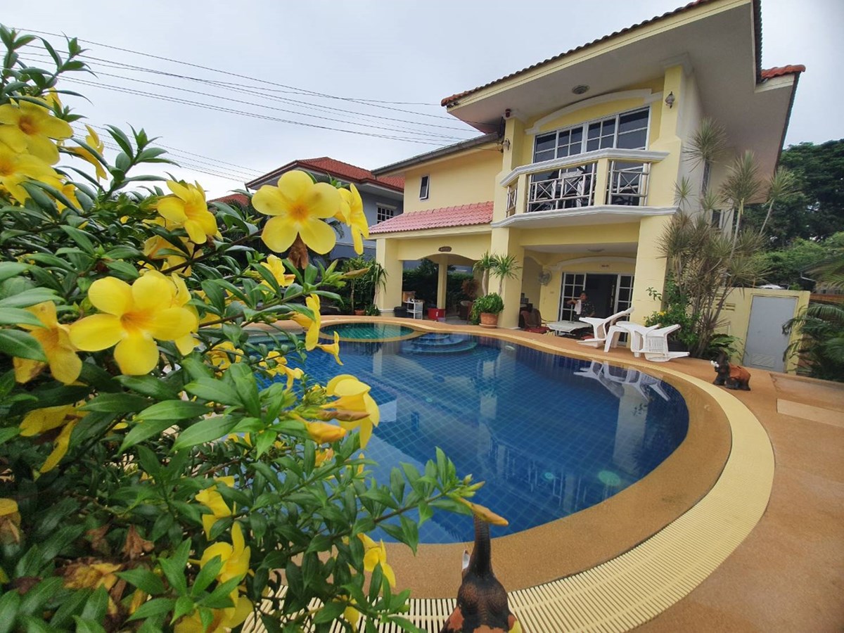 Pool Villa Pattaya; Close to Jomtien Beach. - House -  - 